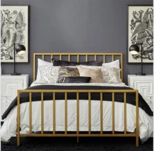 Cama industrial fabricada en estructura metálica color oro, con un diseño moderno, robusto y elegante. Su acabado dorado le aporta un toque sofisticado y contemporáneo ideal para dormitorios modernos o tipo loft.