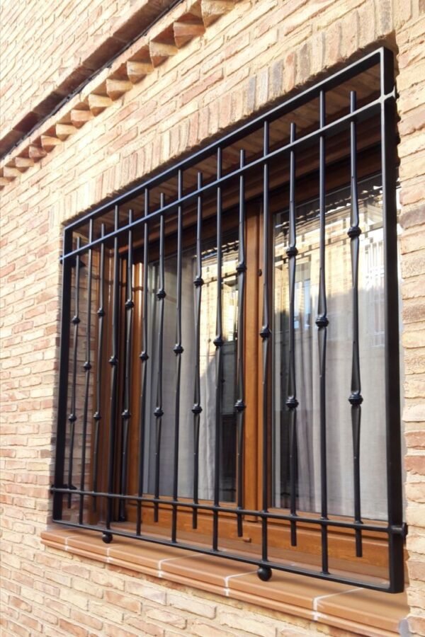 Reja Metálica RM-13 – Barrotes Torneados