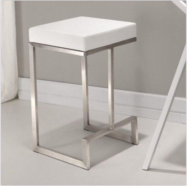 Taburete T-05 – Minimalismo en acero y blanco